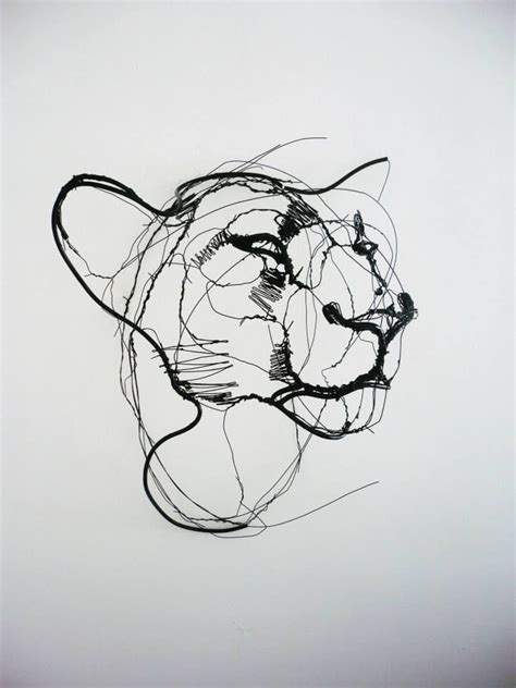 Wire Animal Sculptures: Captivating Life-Size Art