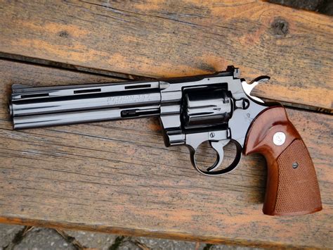 Colt Python. 6 inch barrel | armas | Pinterest | Armas, Pistola y De fuego