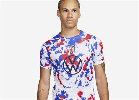 United States 2022 Nike Pre-Match Football Top - Football Shirt Culture ...