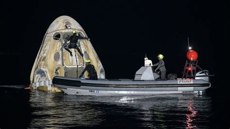 SpaceX Makes First Nighttime Splashdown With Astronauts Since 1968 - The New York Times