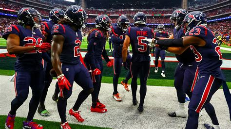 Houston Texans To Wear “Battle Red” Alternate Helmets With Color Rush ...