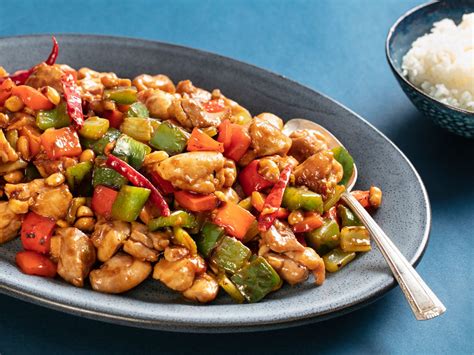 Takeout-Style Kung Pao Chicken (Diced Chicken With Peppers and Peanuts ...