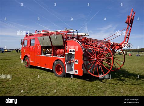 Dennis fire engine hi-res stock photography and images - Alamy