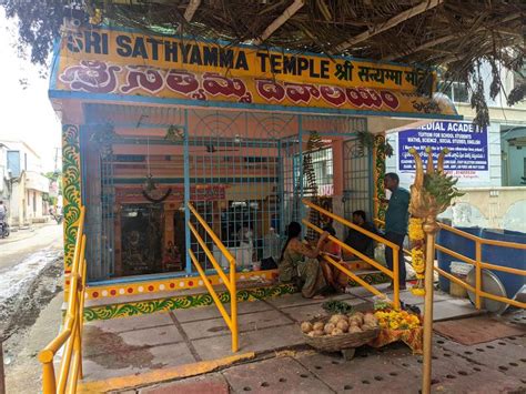 Sathyabhama Temple, Puttaparthi - Timing, History & Photos