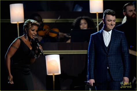 Sam Smith Moves Us with His Live Performance of 'Stay With Me' at Grammys 2015 | Photo 772593 ...