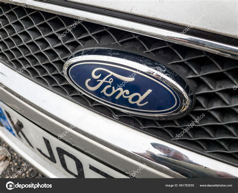 London 2023 Emblem Badge Car Produced American Ford Motors Company ...