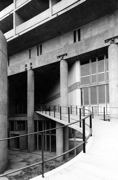 Akbar Hotel, Chanakyapuri, New Delhi: the ramp leading to the first ...