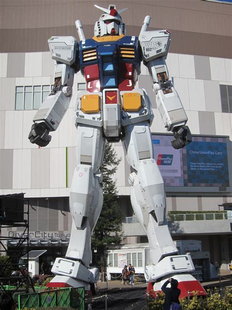 Gundam Giant Robot Tokyo - Gundam Robots