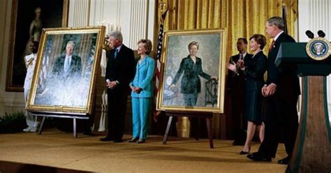 Clinton Portrait Hung with Christmas Decorations at White House ...