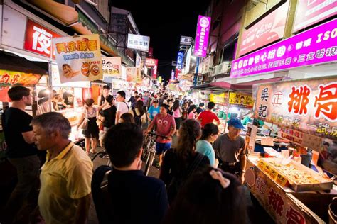 Taiwan's Night Markets are a Foodie Traveller's Heaven on Earth