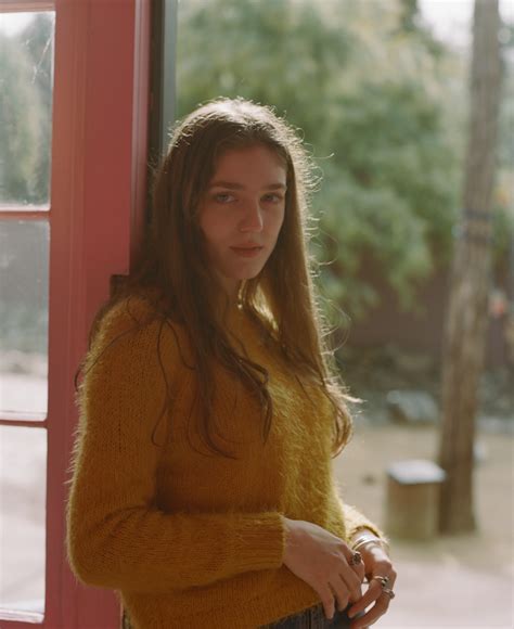 BIRDY BRINGS EMOTION AND CLARITY WITH NEW EP, PIANO SKETCHES