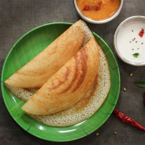 Crispy Suji Urad Dal Dosa Recipe: How to Make Crispy Suji Urad Dal Dosa