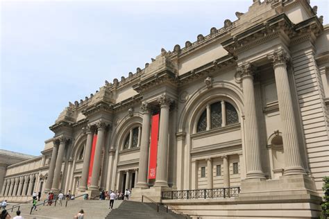 Metropolitan Museum of Art to start charging mandatory admission - Sightseers' Delight