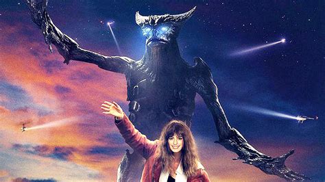 REVIEW: 'COLOSSAL' | WeekendSpecial