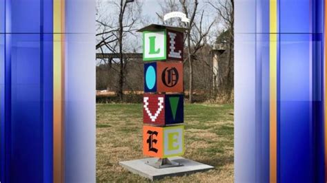 New outdoor LOVE sculpture celebrates Altavista history | WFXRtv