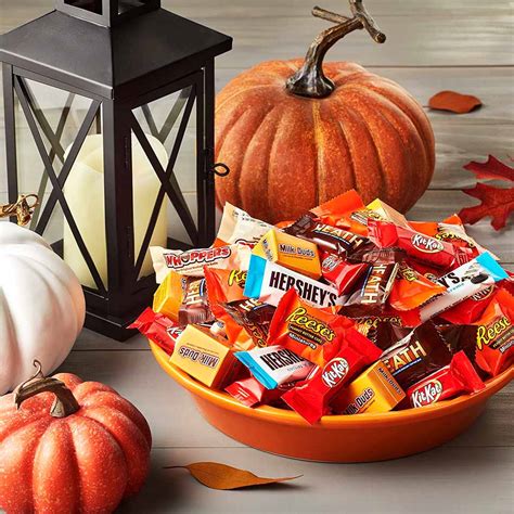 15 Mixed Candy Party Packs For A Sweet Halloween