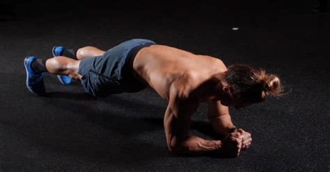 RKC Plank Exercise Guide: How-To, Muscle Worked and Variations