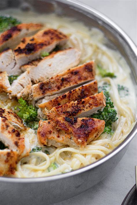 Chicken & Broccoli Linguine Alfredo | Jaylynn Little | Recipe | Linguine alfredo, Chicken ...