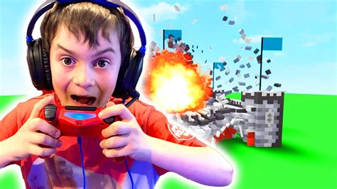 Kid Plays Roblox! (Destruction Simulator) - YouTube