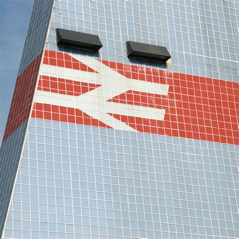 British Rail logo (1964) – Design Research Unit/ Gerry Barney