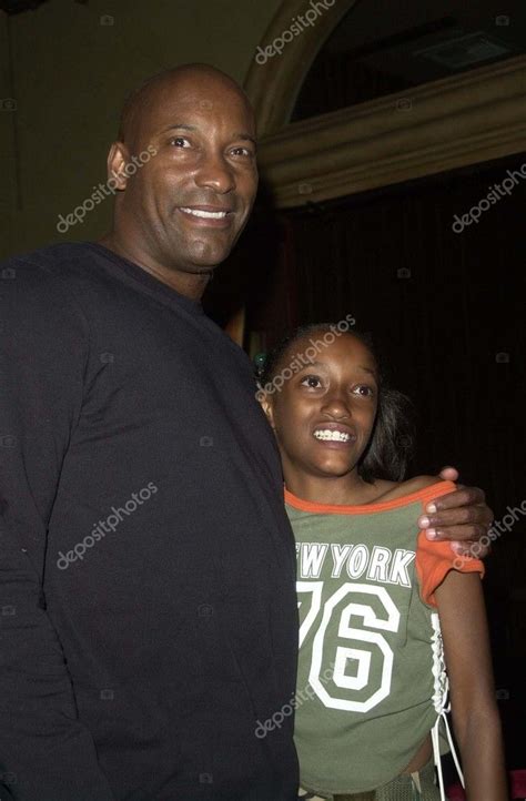 John Singleton and daughter – Stock Editorial Photo © s_bukley #17527067