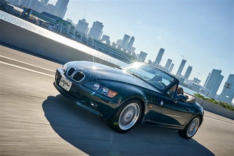 Check Out the BMW Z3 Roadster 1.9-Liter Hanging Out in Miami