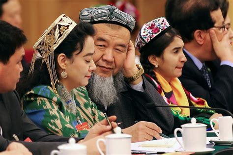 China Bans 'Abnormal' Beards and Burqas in Muslim-Majority Region ...