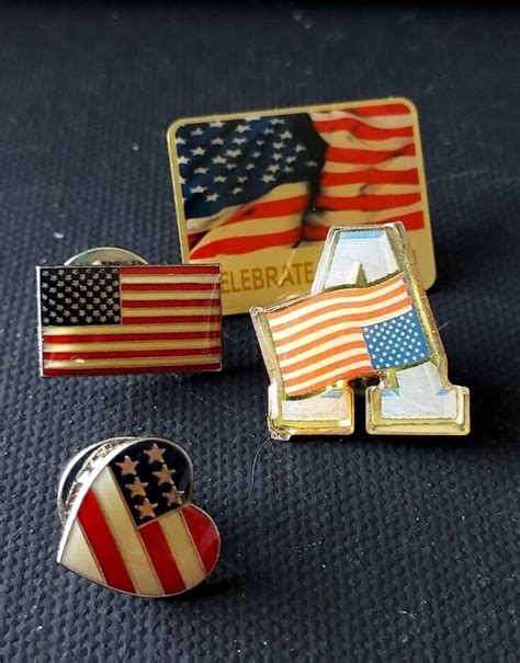 vintage patriotic lapel pins - Gem