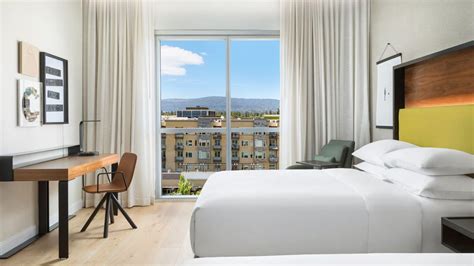 Hotel Rooms and Suites in Mountain View, CA | Hyatt Centric Mountain View