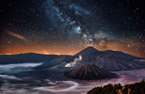 Bromo in the Milky Way - İndonesia ,east jawa | Milky way photography, Milky way, Indonesia ...