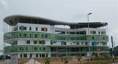 Handover of Final UTM Building under RMK-9 Project | UTM NewsHub