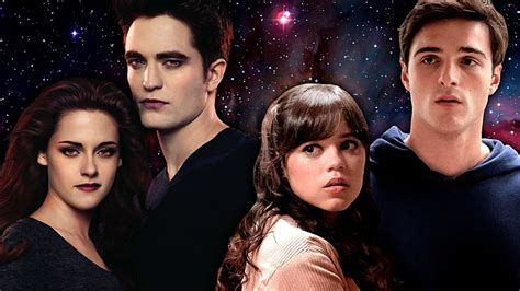 The Twilight Director Has A Wild Remake Idea: Vampires... In Space?