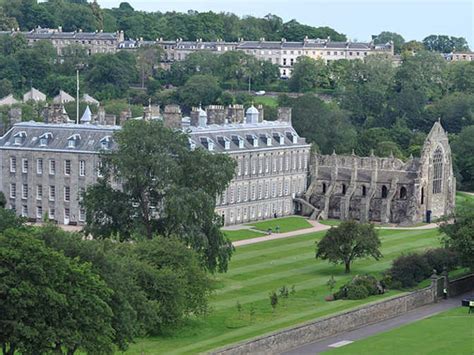 A look inside Queen Elizabeth's royal residences - Palace of Holyroodhouse, Edinburgh, Scotland ...