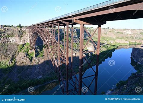 The Perrine Bridge in Twin Falls, Idaho. Stock Image - Image of snake ...