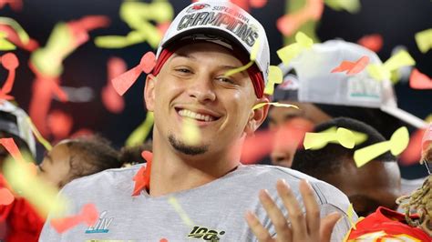 Patrick Mahomes: Kansas City Chiefs agree 10-year contract extension ...