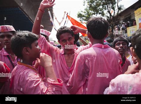 People at religious procession during Ganpati visarjan ceremony, Mumbai ...