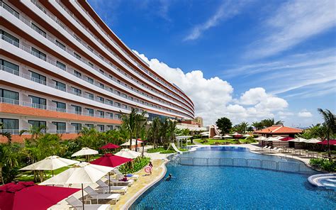 Hilton Okinawa Chatan Resort | Jun Mitsui & Associates Inc. Architects ...