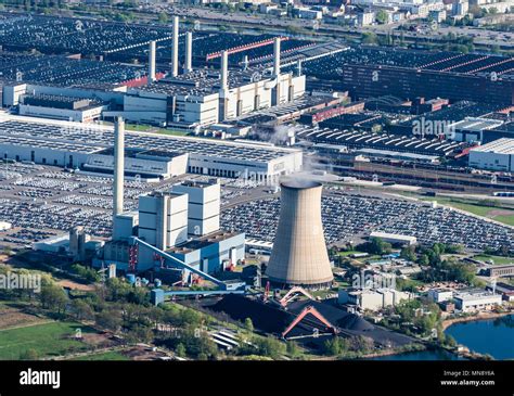 Volkswagen factory germany hi-res stock photography and images - Alamy