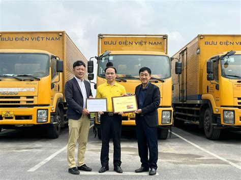 ISUZU VIET NAM EXPRESSES GRATITUDE TO VIETNAM POST (VN POST) FOR ...