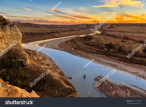 490 Missouri river north dakota Images, Stock Photos & Vectors ...