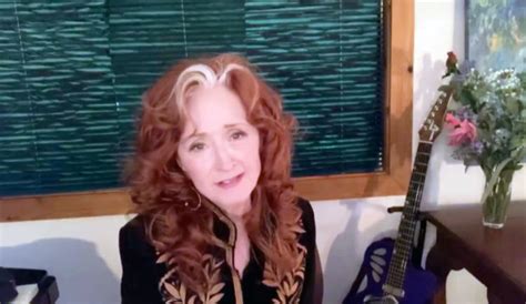 The 10 Best Bonnie Raitt Songs of All-Time