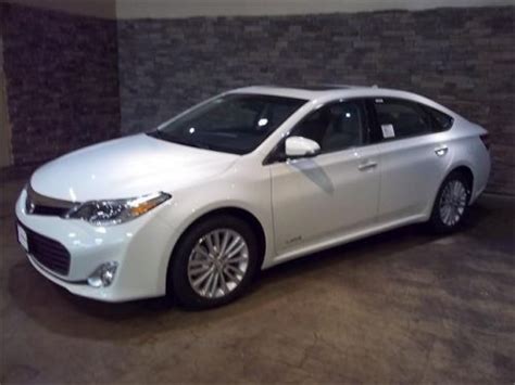 Purchase new 2014 Toyota Avalon Hybrid Limited in 2404 Lakeland Blvd, Mattoon, Illinois, United ...