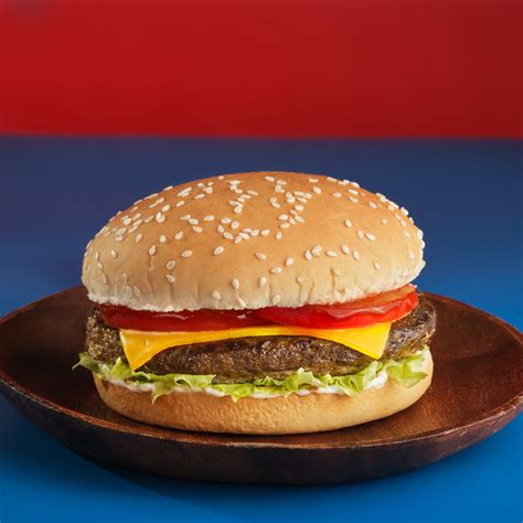 Jollibee Champ is the champ of all burgers! (check out here the new digital ad)