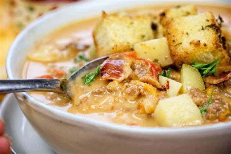 Cheeseburger Soup {RECIPE VIDEO} - i am baker