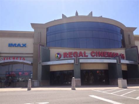 Regal Cinemas Escondido Stadium 16 - Cinema - Escondido, CA