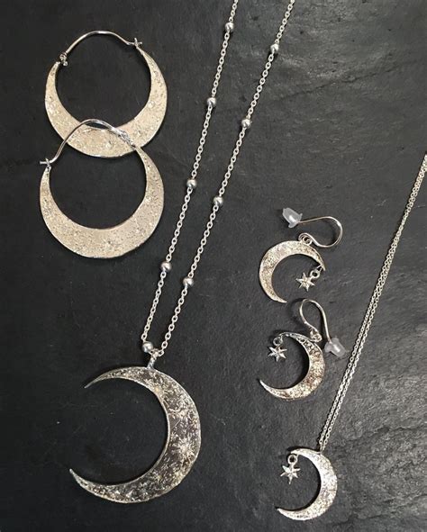 Crescent moon & star earrings silver – momocreatura