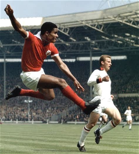 Eusebio: Portugal football legend dies aged 71