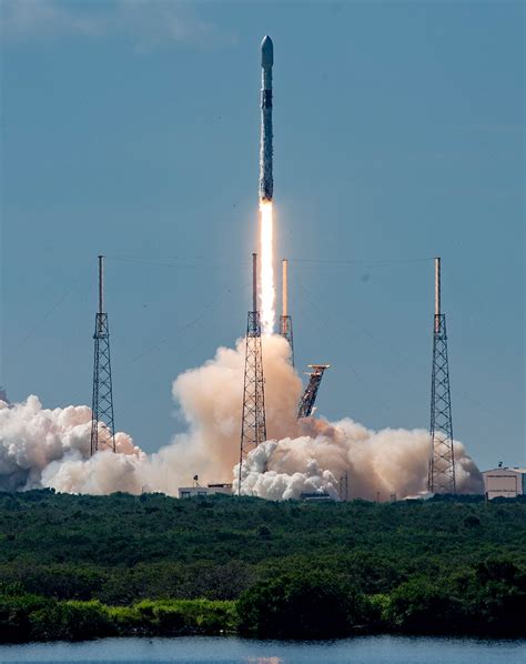 Elon Musk's SpaceX Successfully Launches 58 More Starlink Satellites Aboard Falcon 9 Rocket ...