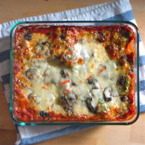 Spinach and Mushroom Vegetarian Lasagna | Recipe | Veggie freezer meals ...