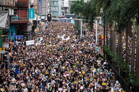 430,000 March in Another Weekend of Protests in Hong Kong, Police Fire ...